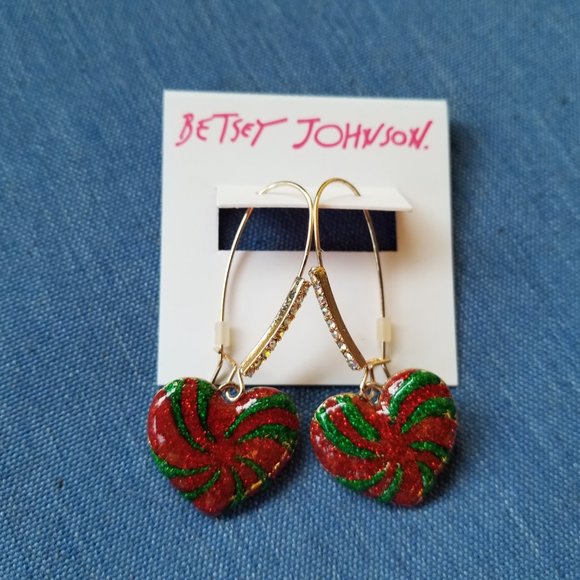 Betsey Johnson Holiday Christmas Heart Earrings - NWT - Picture 5 of 9